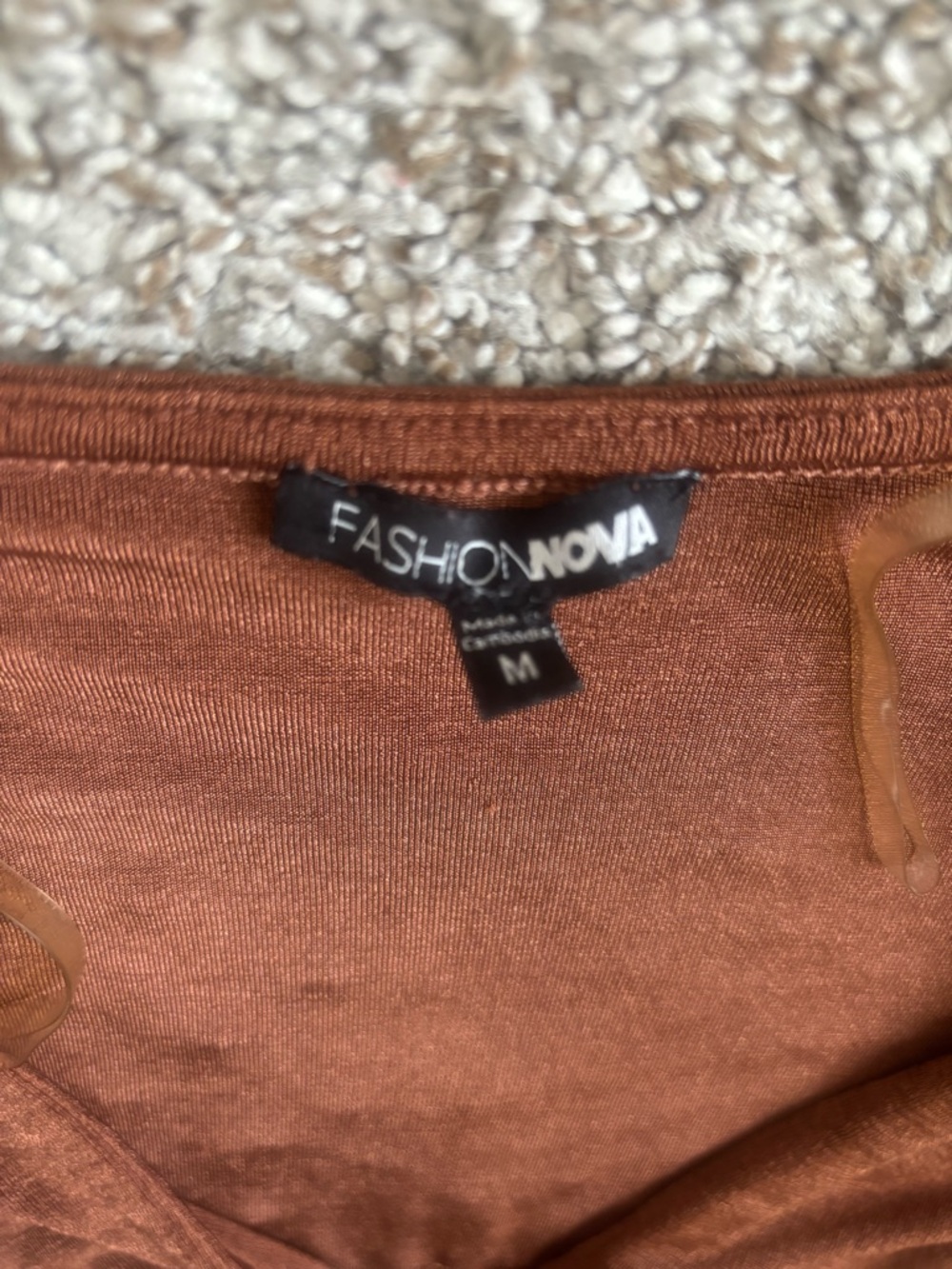 Y2K Fitted Bodysuit | Fashion Nova Size M | Going Out Basic Staple - Picture 3 of 5